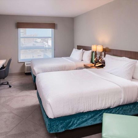 Hilton Garden Inn Little Rock Downtown Exteriör bild
