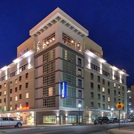 Hilton Garden Inn Little Rock Downtown Exteriör bild