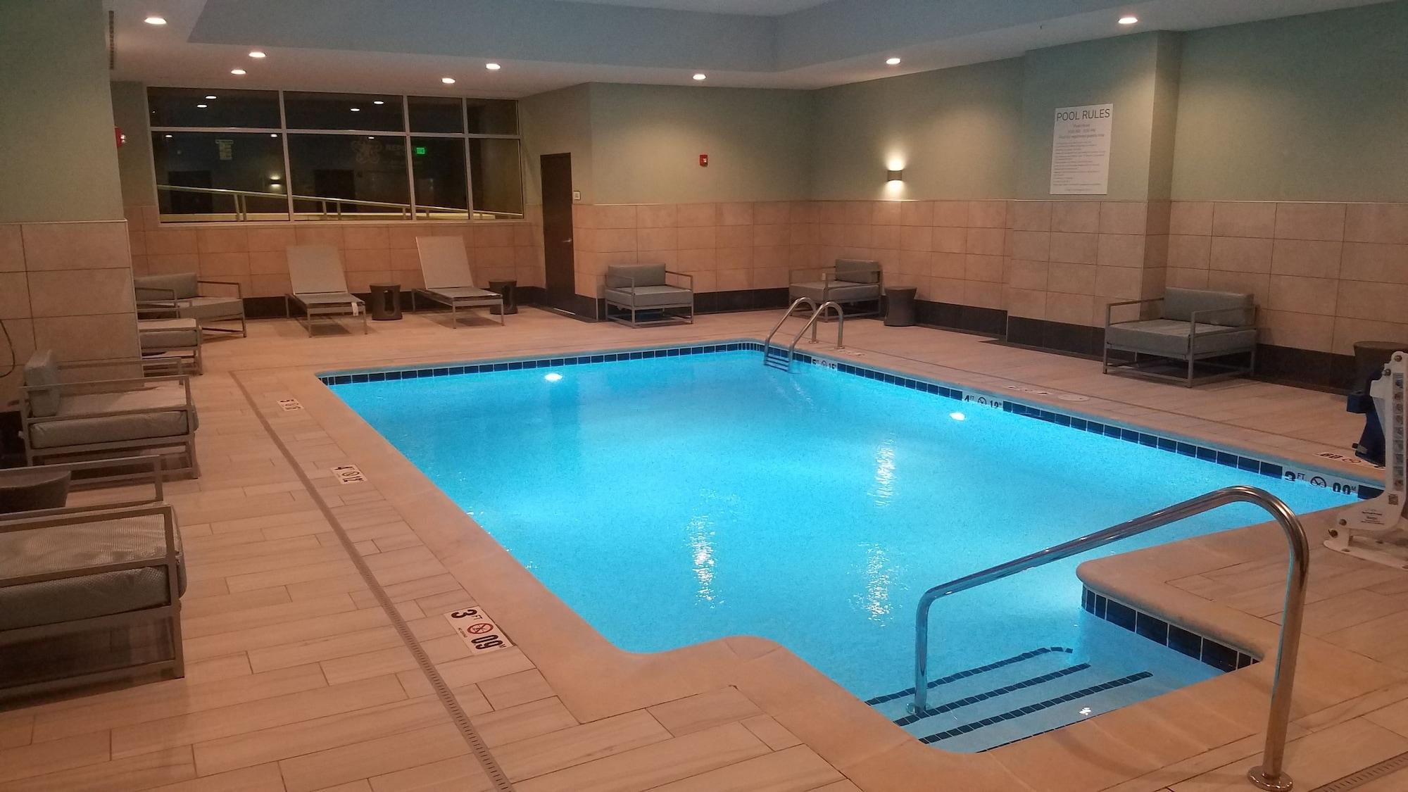 Hilton Garden Inn Little Rock Downtown Exteriör bild