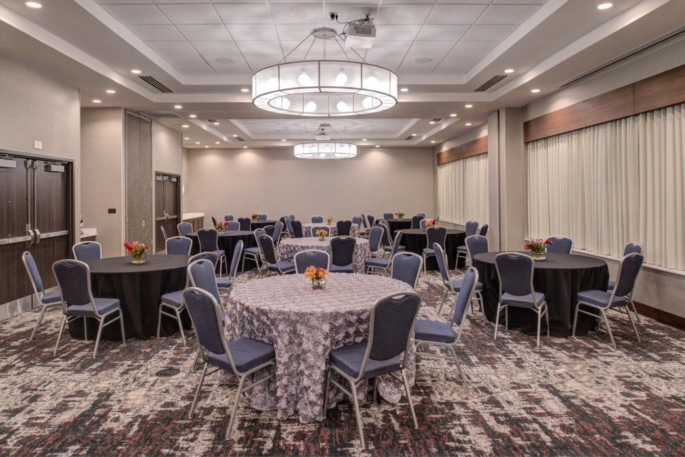 Hilton Garden Inn Little Rock Downtown Exteriör bild